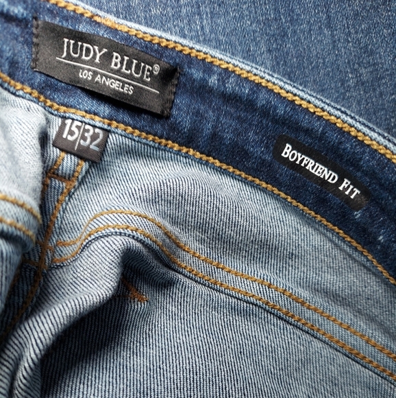 Judy Blue Boyfriend Fit Denim Jeans - Picture 5 of 6